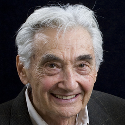 head shot of howard zinn